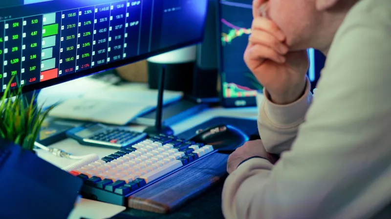 The Tracker's Trap: When Watching Your Stats Starts Eating Your Playtime